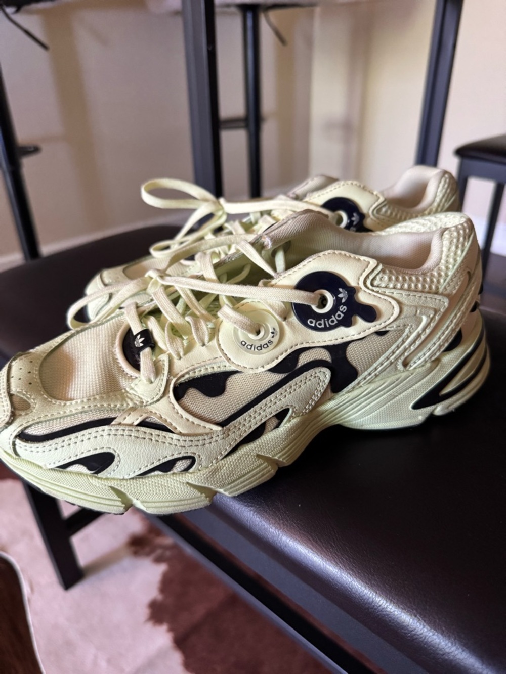 Adidas Astir Paint Drop